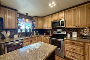 39340 Shelburn Dr, Scio, OR 97374 - Photo 13