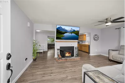 25515 SW Rainbow Ln, Hillsboro, OR 97123 - Photo 7