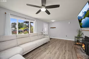 25515 SW Rainbow Ln, Hillsboro, OR 97123 - Photo 11