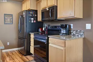 4942 Holly St, Springfield, OR 97478 - Photo 15