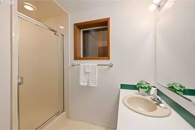 765 Sprague St, Eugene, OR 97405 - Photo 35