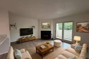 11040 SW Greenburg Rd, Portland, OR 97210 - Photo 5