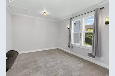 103 Washington St, Astoria, OR 97103 - Photo 7