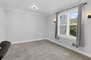 103 Washington St, Astoria, OR 97103 - Photo 7