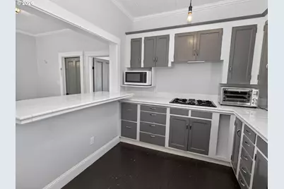 103 Washington St, Astoria, OR 97103 - Photo 11