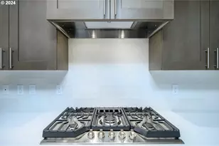 1340 S 32nd Ave, Cornelius, OR 97113 - Photo 13