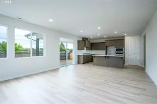 1340 S 32nd Ave, Cornelius, OR 97113 - Photo 9