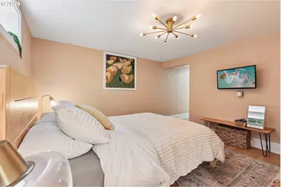 2300 SW Seymour Dr, Portland, OR 97239 - Photo 35