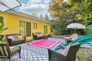 2300 SW Seymour Dr, Portland, OR 97239 - Photo 21