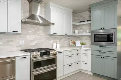 7445 SW Greens View Ct, Wilsonville, OR 97070 - Photo 19