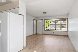 2270 Hoyt St SE, Salem, OR 97302 - Photo 5
