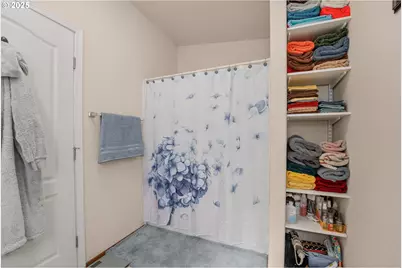 621 Highland Vista Ln, Roseburg, OR 97471 - Photo 15