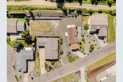 621 Highland Vista Ln, Roseburg, OR 97471 - Photo 35