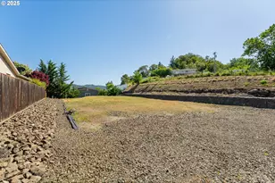 621 Highland Vista Ln, Roseburg, OR 97471 - Photo 33