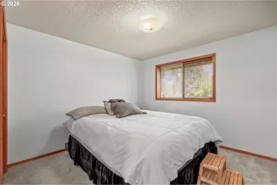 1050 NW Jackson St, Hillsboro, OR 97124 - Photo 25