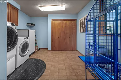 1050 NW Jackson St, Hillsboro, OR 97124 - Photo 27