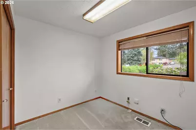 1050 NW Jackson St, Hillsboro, OR 97124 - Photo 23