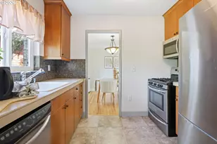 1419 NW 23rd Ave, Portland, OR 97210 - Photo 7