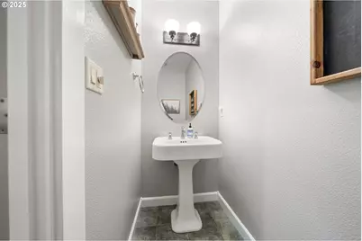 30180 Carrico Valley Rd, Deer Island, OR 97054 - Photo 33