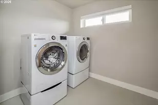 10054 SE Elderberry St, Happy Valley, OR 97086 - Photo 33