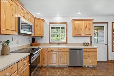 1400 Rockford Rd, Hood River, OR 97031 - Photo 11