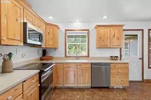 1400 Rockford Rd, Hood River, OR 97031 - Photo 11