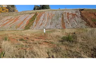 35464 Valley View Dr, Saint Helens, OR 97051 - Photo 9