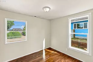 1955 Johnson St, North Bend, OR 97459 - Photo 11