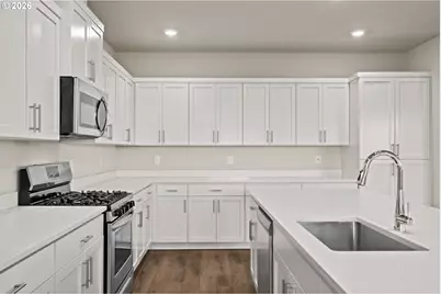 1687 36th Ave, Forest Grove, OR 97116 - Photo 9