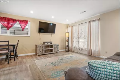 9136 SE Steele St, Portland, OR 97266 - Photo 5