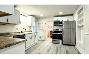 254 N Dean St, Coquille, OR 97423 - Photo 13