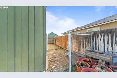 101 Falcon Ct, Boardman, OR 97818 - Photo 27