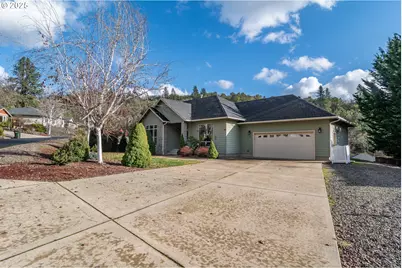 1737 NE Shale Ct, Roseburg, OR 97470 - Photo 5