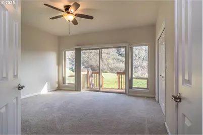 1737 NE Shale Ct, Roseburg, OR 97470 - Photo 23