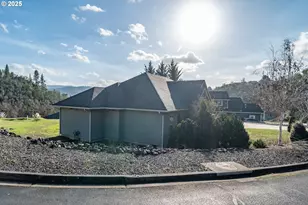 1737 NE Shale Ct, Roseburg, OR 97470 - Photo 37