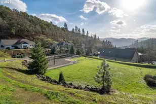 1737 NE Shale Ct, Roseburg, OR 97470 - Photo 43