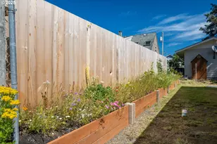 135 Laurel St, Gleneden Beach, OR 97388 - Photo 37