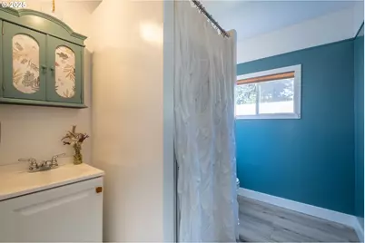 135 Laurel St, Gleneden Beach, OR 97388 - Photo 11