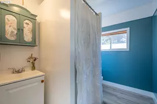 135 Laurel St, Gleneden Beach, OR 97388 - Photo 11