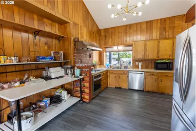 1080 Hope Ave NW, Salem, OR 97304 - Photo 17