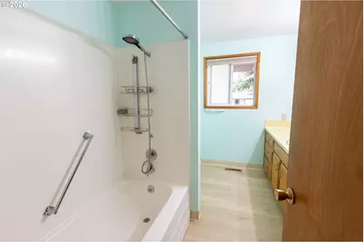 1080 Hope Ave NW, Salem, OR 97304 - Photo 33