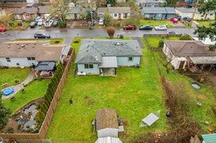 11937 NE Holladay St, Portland, OR 97220 - Photo 19