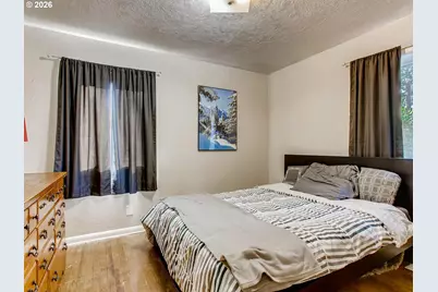 11937 NE Holladay St, Portland, OR 97220 - Photo 11