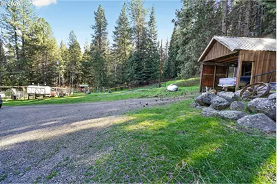 69634 Hallgarth Rd, Elgin, OR 97827 - Photo 17
