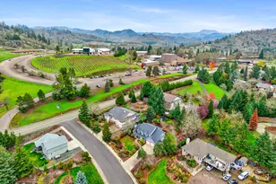 126 Songbird Ct, Roseburg, OR 97470 - Photo 39