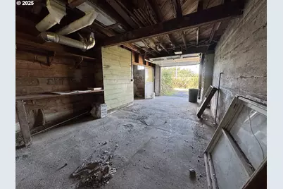 94246 1st St, Gold Beach, OR 97444 - Photo 31