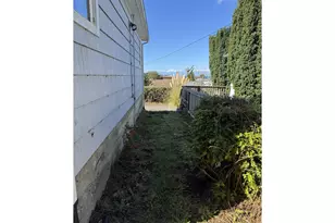 94246 1st St, Gold Beach, OR 97444 - Photo 19