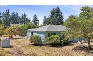 12406 SE Raymond St, Portland, OR 97236 - Photo 3