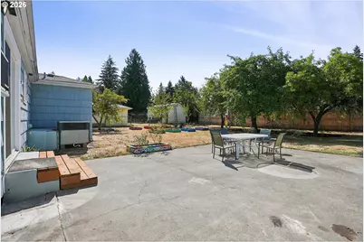 12406 SE Raymond St, Portland, OR 97236 - Photo 5