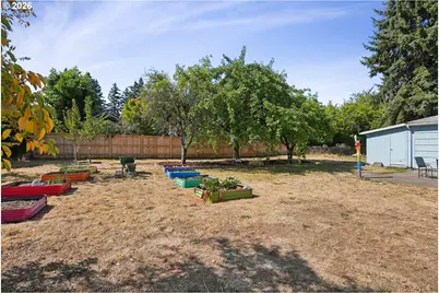 12406 SE Raymond St, Portland, OR 97236 - Photo 29